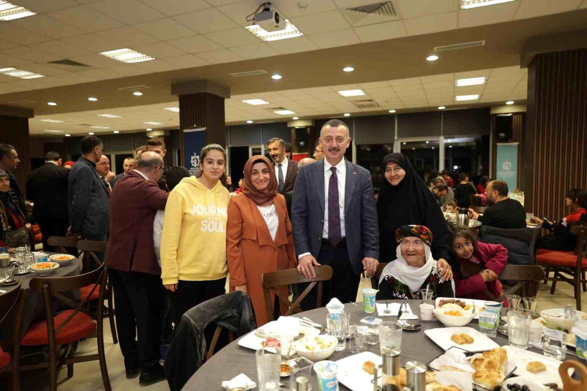 Başkan Büyükakın\'dan depremzede ailelere Açıklaması