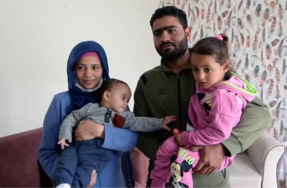 Depremzede aile 50 gün sonra bebeklerine kavuştu