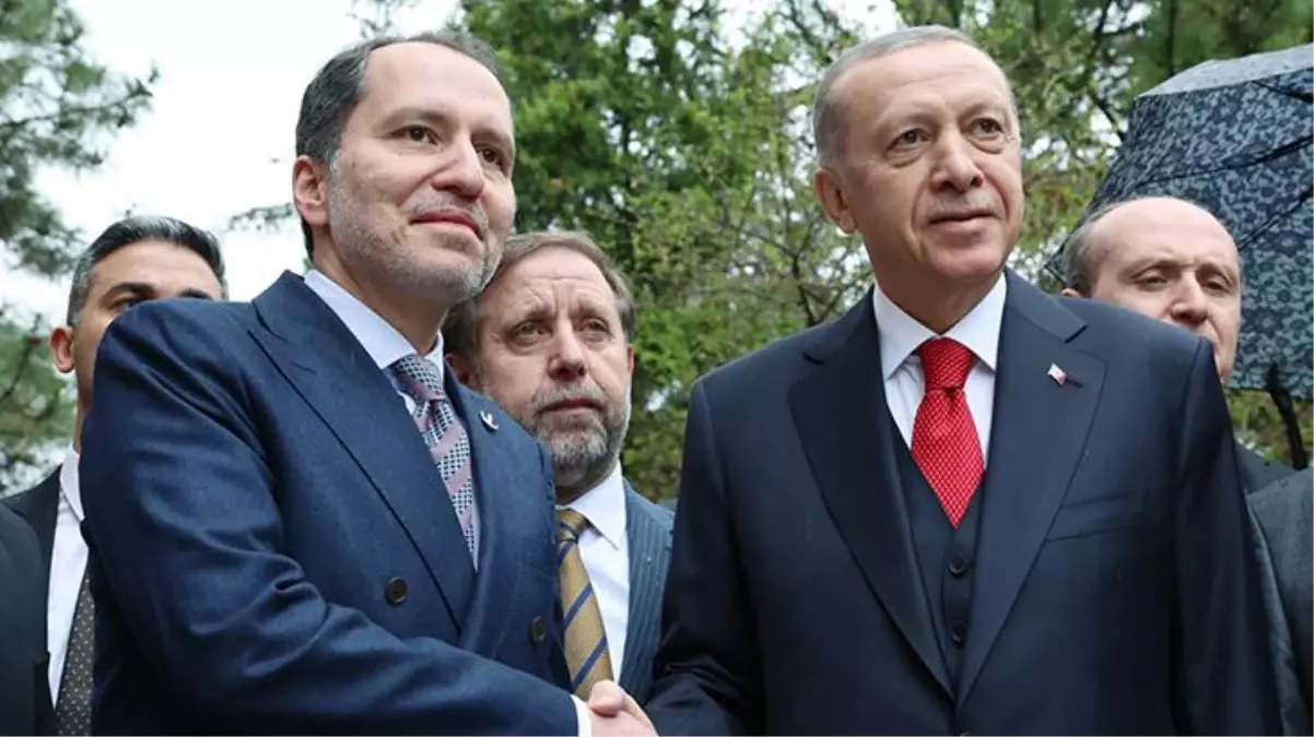 Erdoğan\'la görüşen Erbakan, Millet İttifakı\'nı topa tuttu: 6\'lı bir kaosa ülkemizi teslim etmeyeceğiz