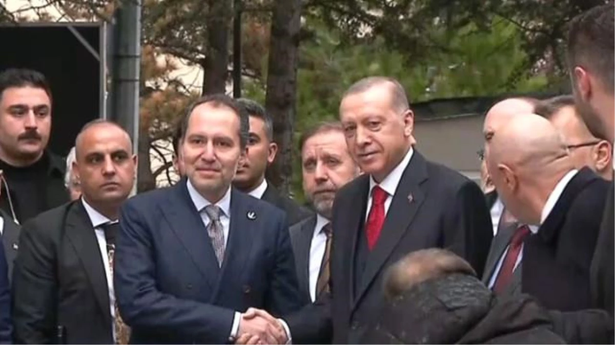 Gözlerin çevrildiği görüşme gerçekleşiyor! Cumhurbaşkanı Recep Tayyip Erdoğan\'dan Yeniden Refah Partisi lideri Fatih Erbakan\'a ziyaret