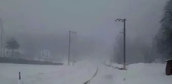 Kocaeli'nin yükseklerine kar yağdı