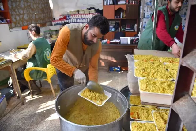 Ortadoğu'daki Yardım Dernekleri Ramazan'da İhtiyaç Sahiplerine Destek Oluyor