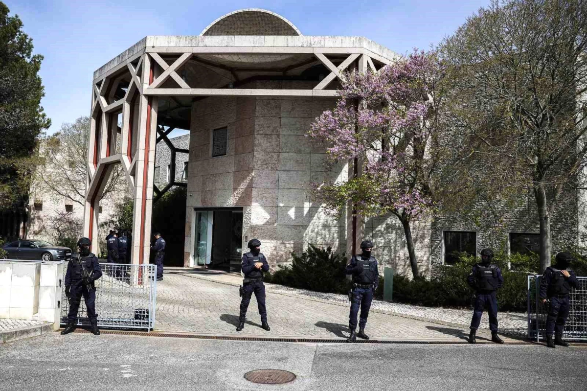 Portekiz\'de dini merkeze bıçaklı saldırı: 2 ölü