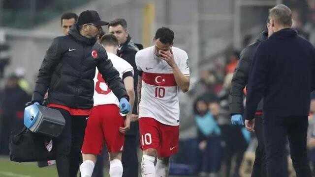 Son Dakika: A Milli Futbol Takımımız, Hırvatistan'a 2-0'lık skorla kaybetti Son Dakika: A Milli Futbol Takımımız, Hırvatistan'a 2-0'lık skorla kaybetti