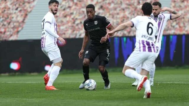 Süper Lig'i unutturdular! 1. Lig'deki 3 karşılaşmada tam 16 gol atıldı