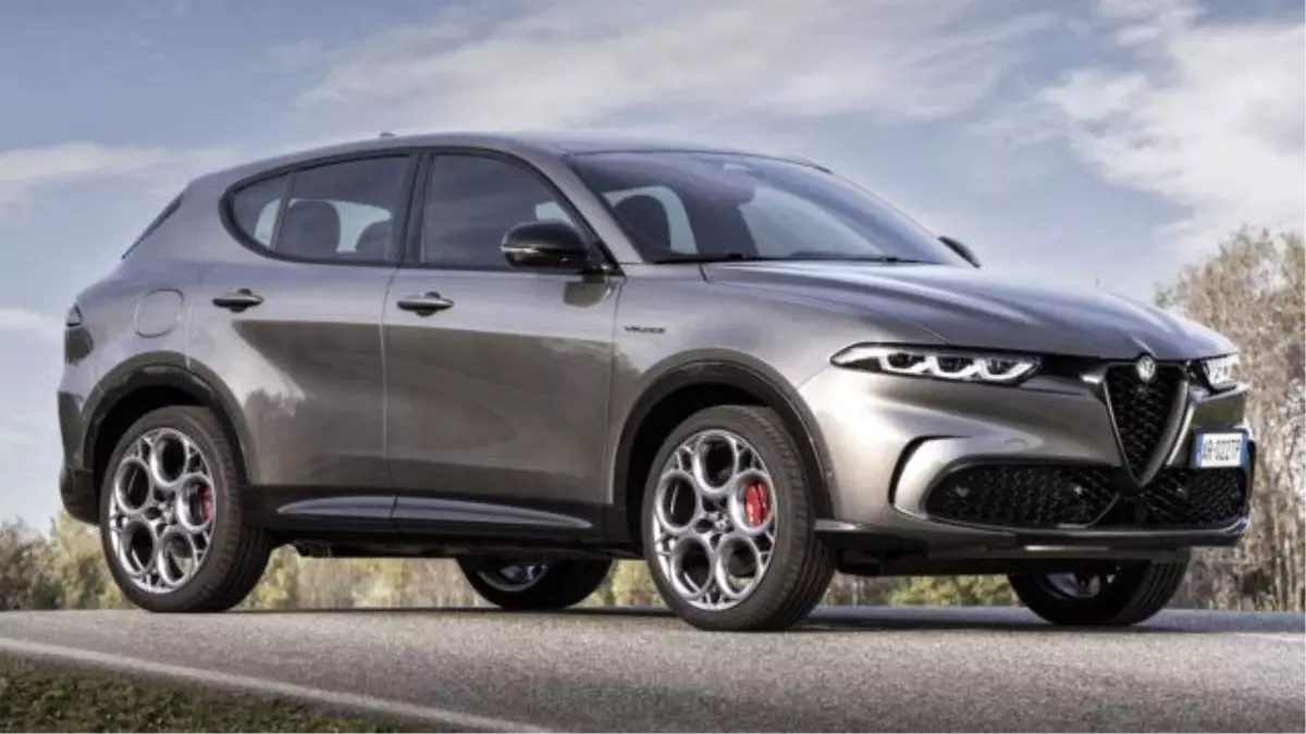 Alfa Romeo Tonale Plug-In Hybrid Q4, Türkiye\'de satışta!