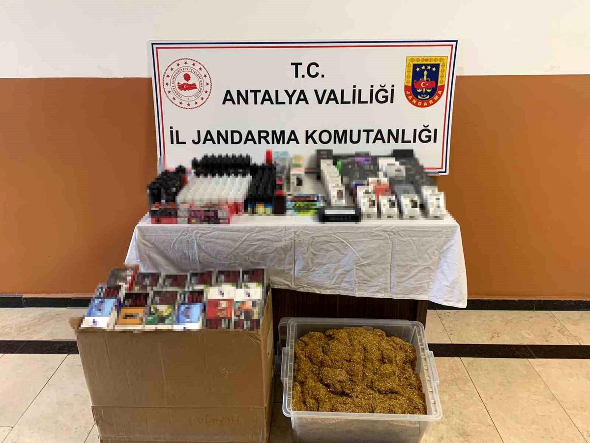 Antalya\'da elektronik sigara operasyonu