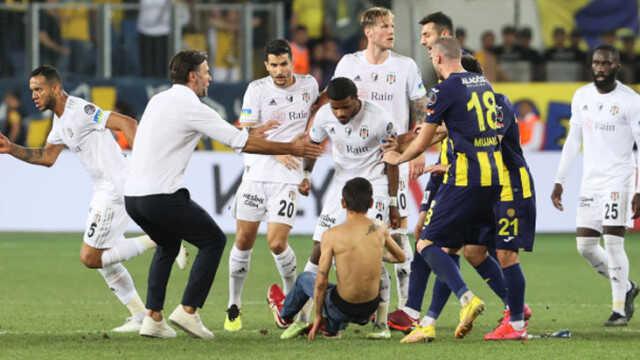 Bedeli ağır oldu! Josefe saldıran taraftara hapis cezası