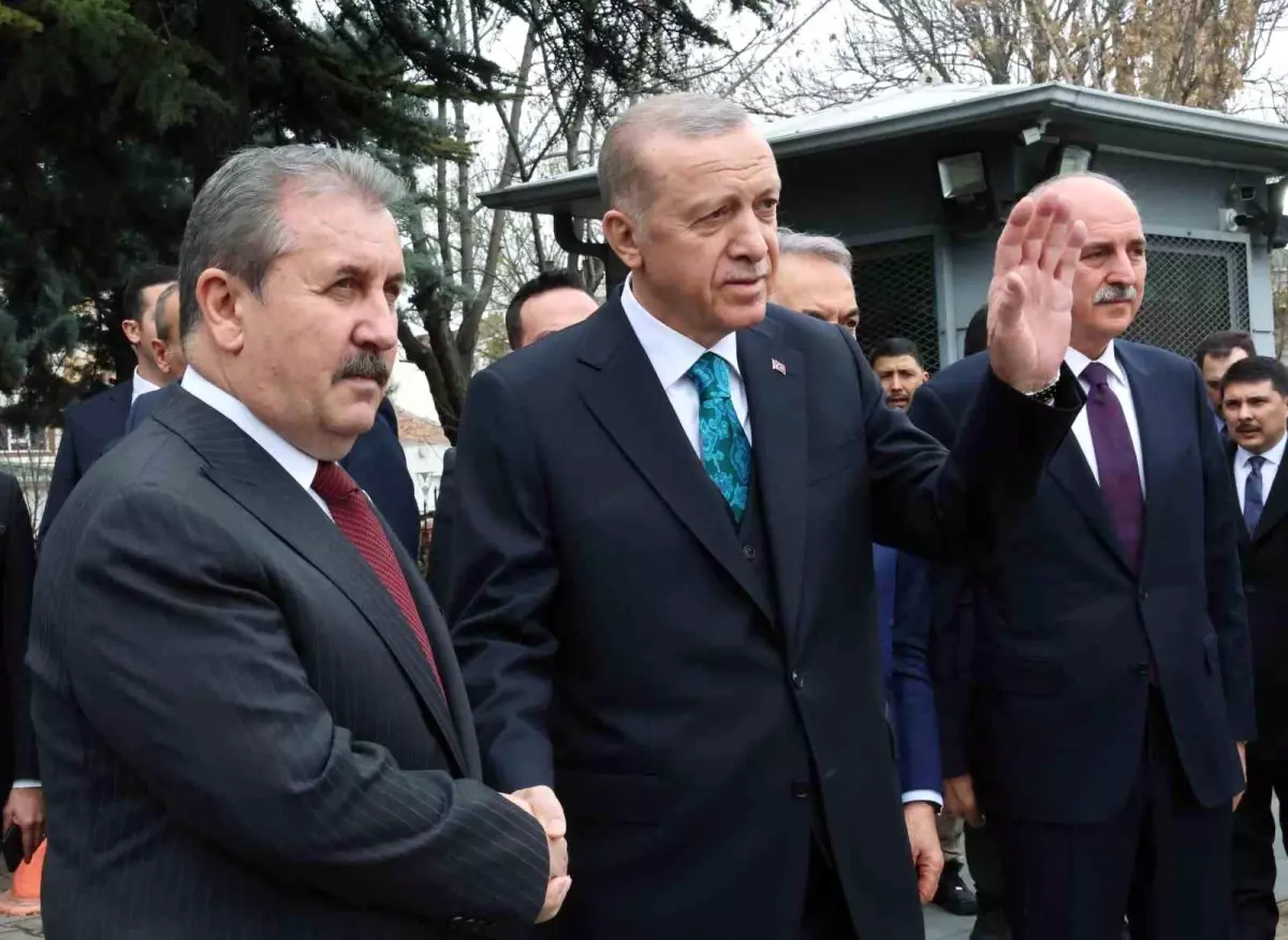 Cumhurbaşkanı Erdoğan, BBP Genel Başkanı Destici\'yi ziyaret etti