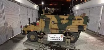 Etkisiz hale getirilen PKK'lı 4 teröriste ait silah ve mühimmat ele geçirildi