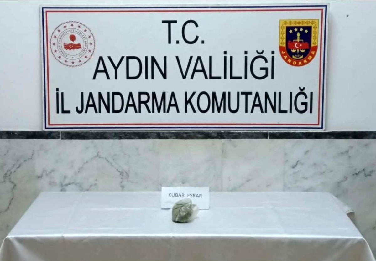 Jandarma ekipleri uyuşturucuya geçit vermedi