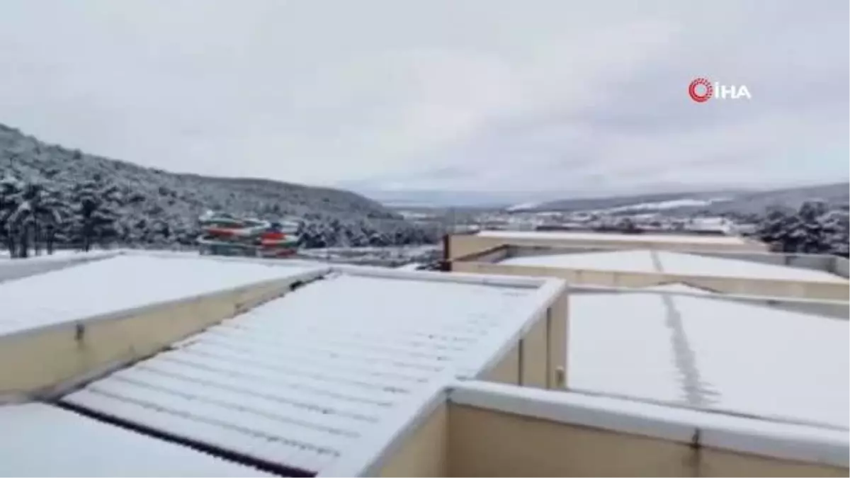 Mart sonu yağan kar kenti beyaza bürüdü