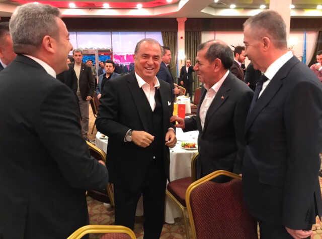 Sosyal medyayı buluşma! Dursun Özbek ve Fatih Terim bir arada Sosyal medyayı buluşma! Dursun Özbek ve Fatih Terim bir arada