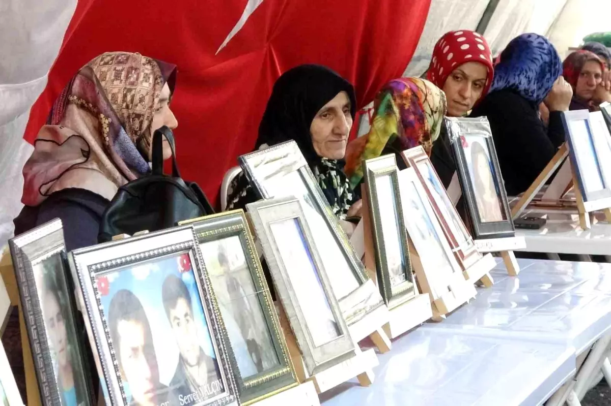 Yıllardır oğlunu bekleyen babadan evladına \'teslim ol\' çağrısı