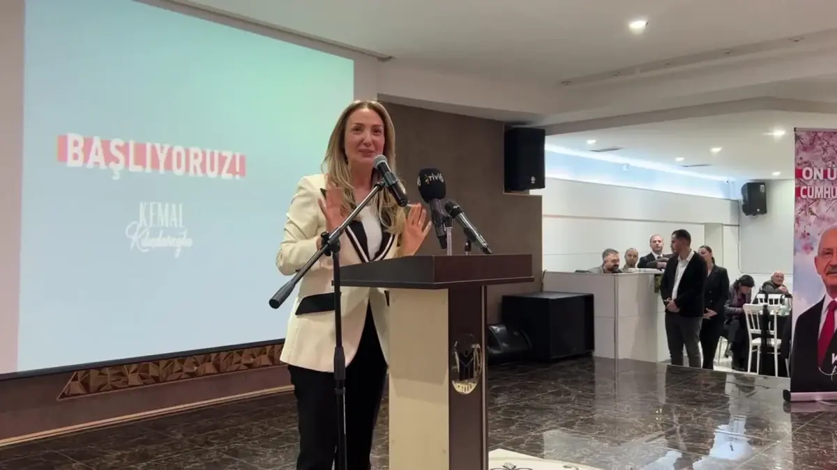Aylin Nazlıaka: "Bugün Sayın Genel Başkanımızla Görüştüm ve 13. Cumhurbaşkanımız Sayın Kemal Kılıçdaroğlu\'nun Kabinesi\'nde Yarışmak Üzere...