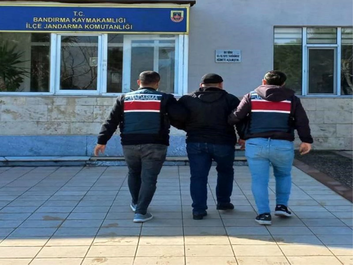 Balıkesir\'de jandarma hapis cezası olan şahısları yakaladı