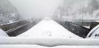 Fotoğraflar herkesi büyüledi! Bolu Dağı'nda her yer bembeyaz