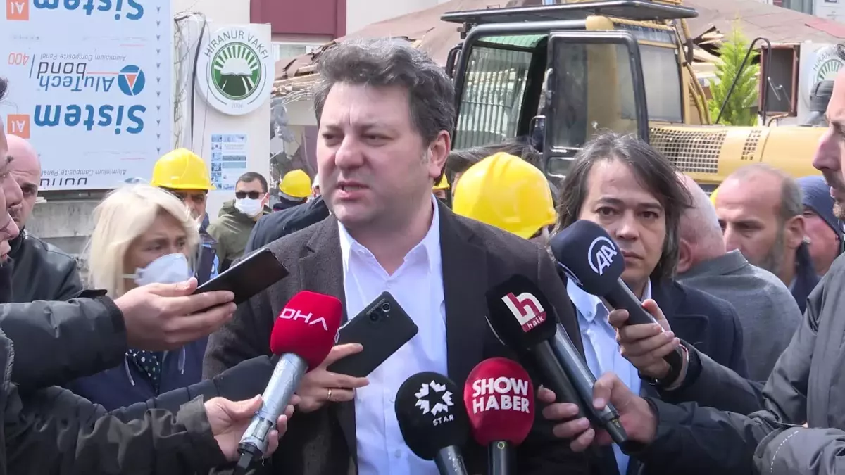 İbb Hiranur Vakfı'nın Kaçak Yapısını Yıktı.