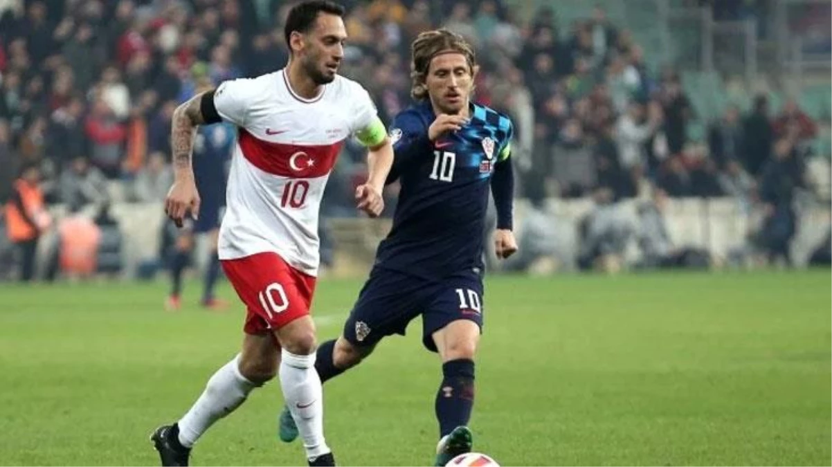 Inter\'de Çalhanoğlu krizi! Milli maçta sakatlanan futbolcu sahalardan uzak kalacak