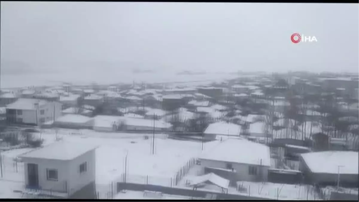 Karlıova Martın son günlerinde beyaza büründü