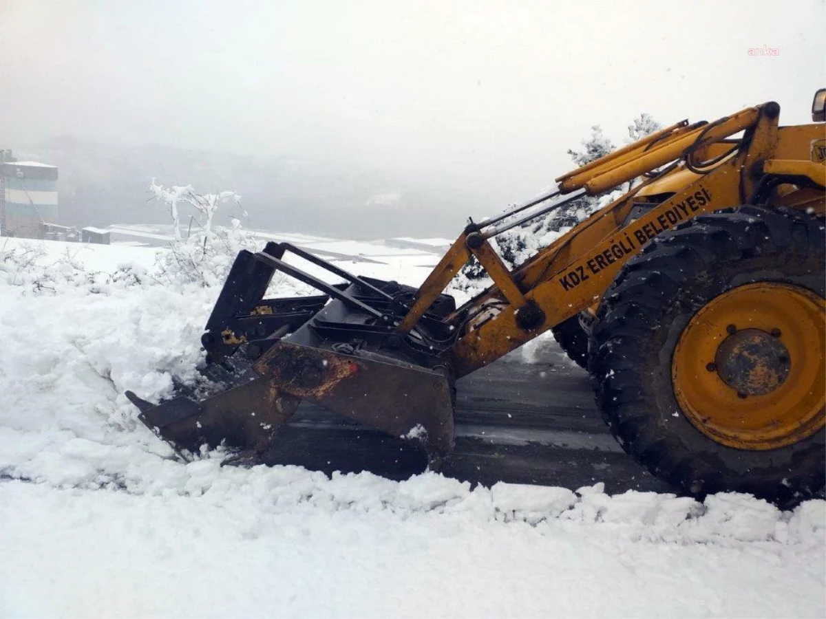 Kdz. Ereğli Belediyesi, Yüksek Kesimlerde Kar Temizleme Çalışmalarını Sürdürüyor