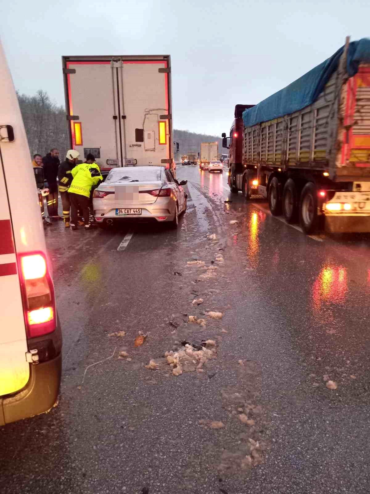 Samsun\'da zincirleme trafik kazası: Çok sayıda yaralı