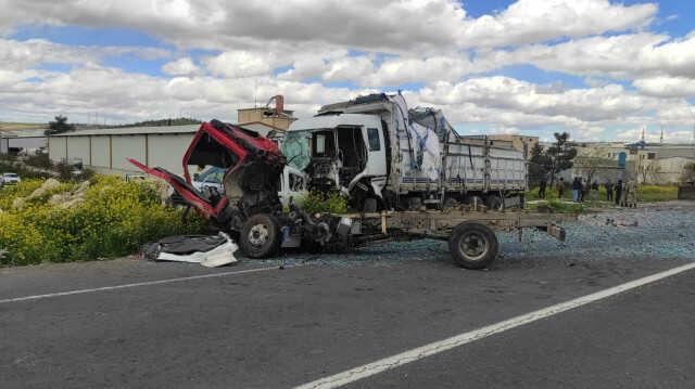 Şanlıurfa'da feci kaza: 2 ölü, 4 yaralı