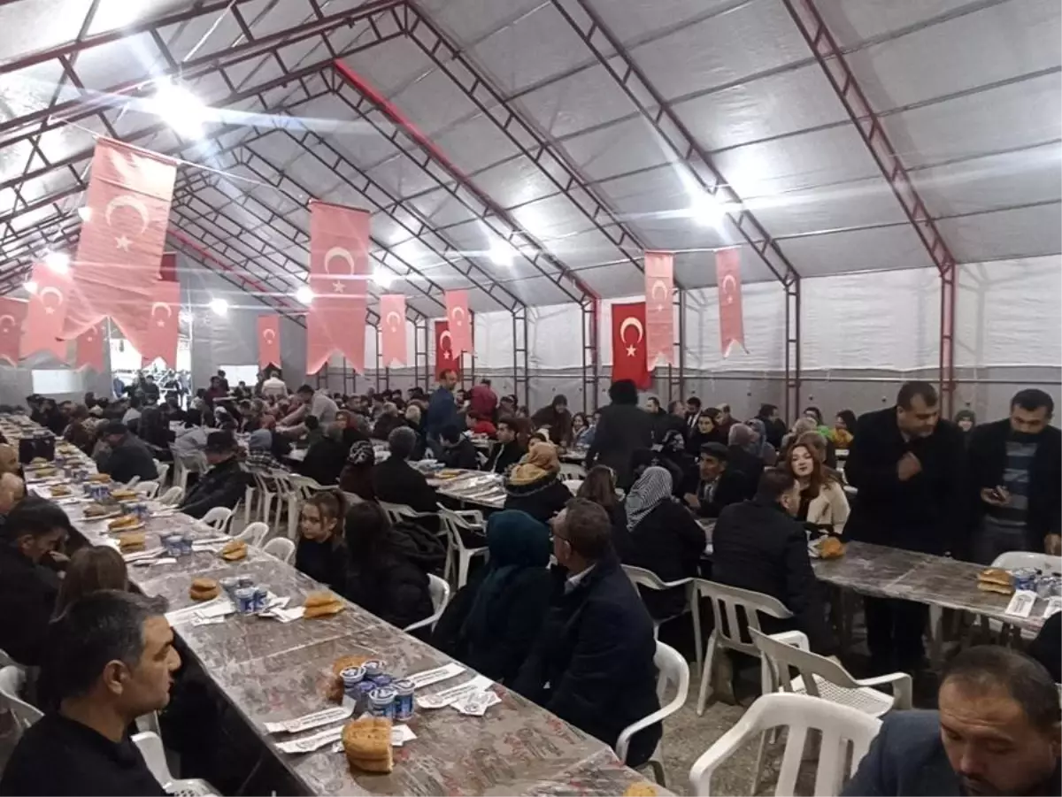 Şehit aileleri ve gaziler iftar sofrasında bir araya geldi