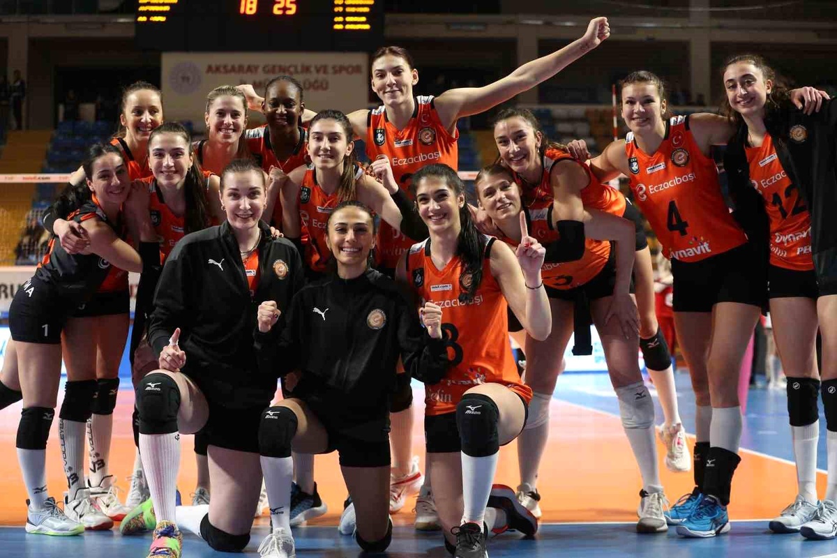 Sultanlar Ligi: Kuzeyboru: 0 Eczacıbaşı Dynavit: 3