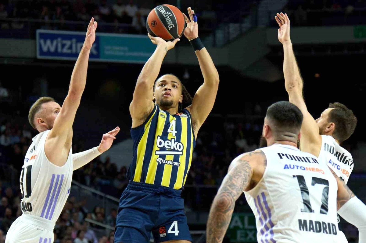 THY Euroleague: Real Madrid: 90 Fenerbahçe Beko: 75