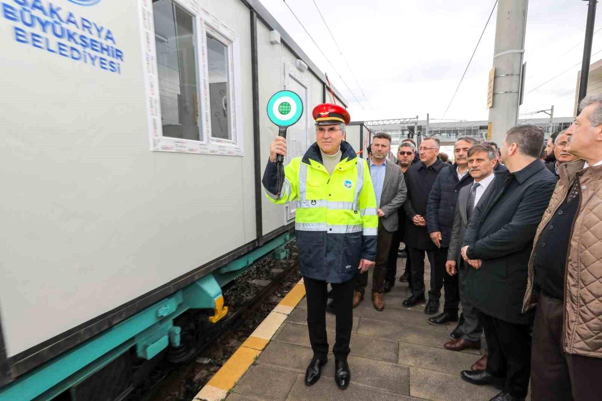 250 konteynerlik kent için Sakarya\'dan bir tren daha uğurlandı