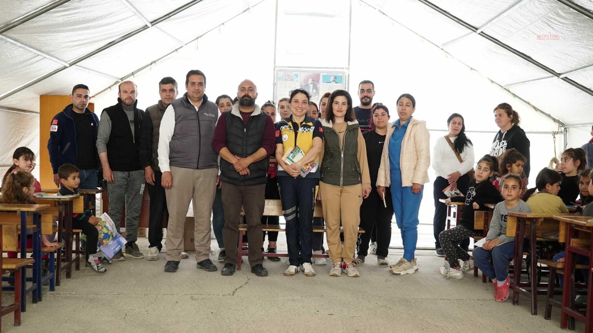 Avcılar Belediyesi, Deprem Bölgesinde Çadır Okul Kurdu