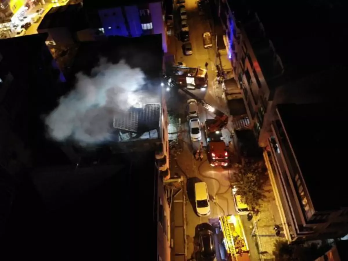 Avcılar\'da metruk binada çıkan yangında 1 kişi dumandan etkilendi