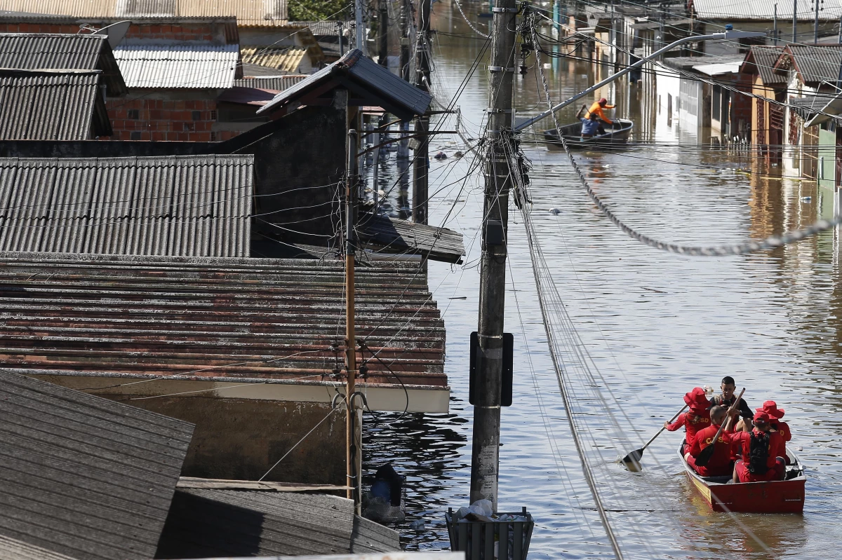 Brezilya\'da Şiddetli Yağışlar Sele Neden Oldu