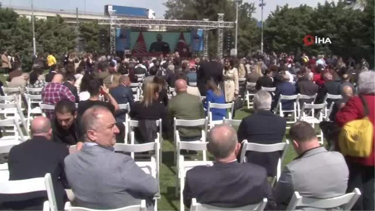 CHP İzmir İl Başkanı Şenol Aslanoğlu: 'İzmir'de her 4 vatandaşın 3'ünün oyunu alacağız'