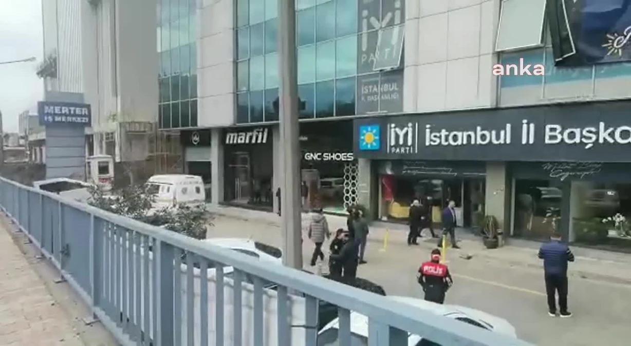 CHP Yöneticilerinden, İyi Parti İstanbul İl Başkanlığı\'na Düzenlenen Silahlı Saldırıya Tepki... Öztrak: "Seçimlere 43 Gün Kaldı.