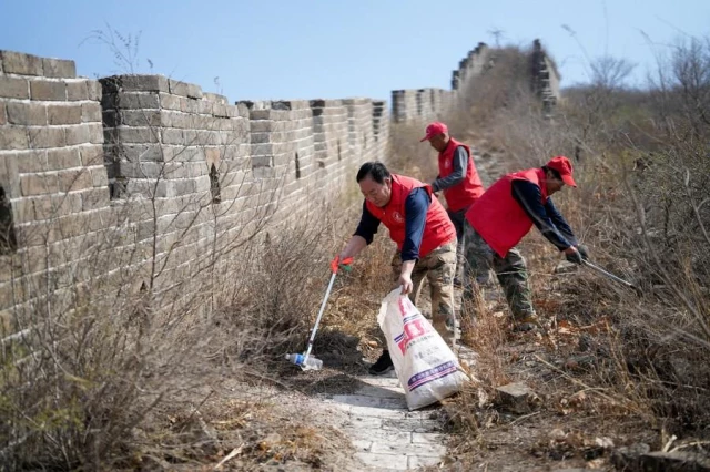 Çinli Köylülerden Oluşan Gönüllü Ekibi Çin Seddi'nin Bakımını Sağlıyor