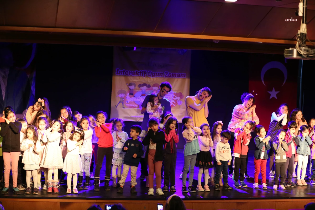 Efeler\'de Tiyatro Rüzgârı Çocuklar ve Gençler İçin Esti