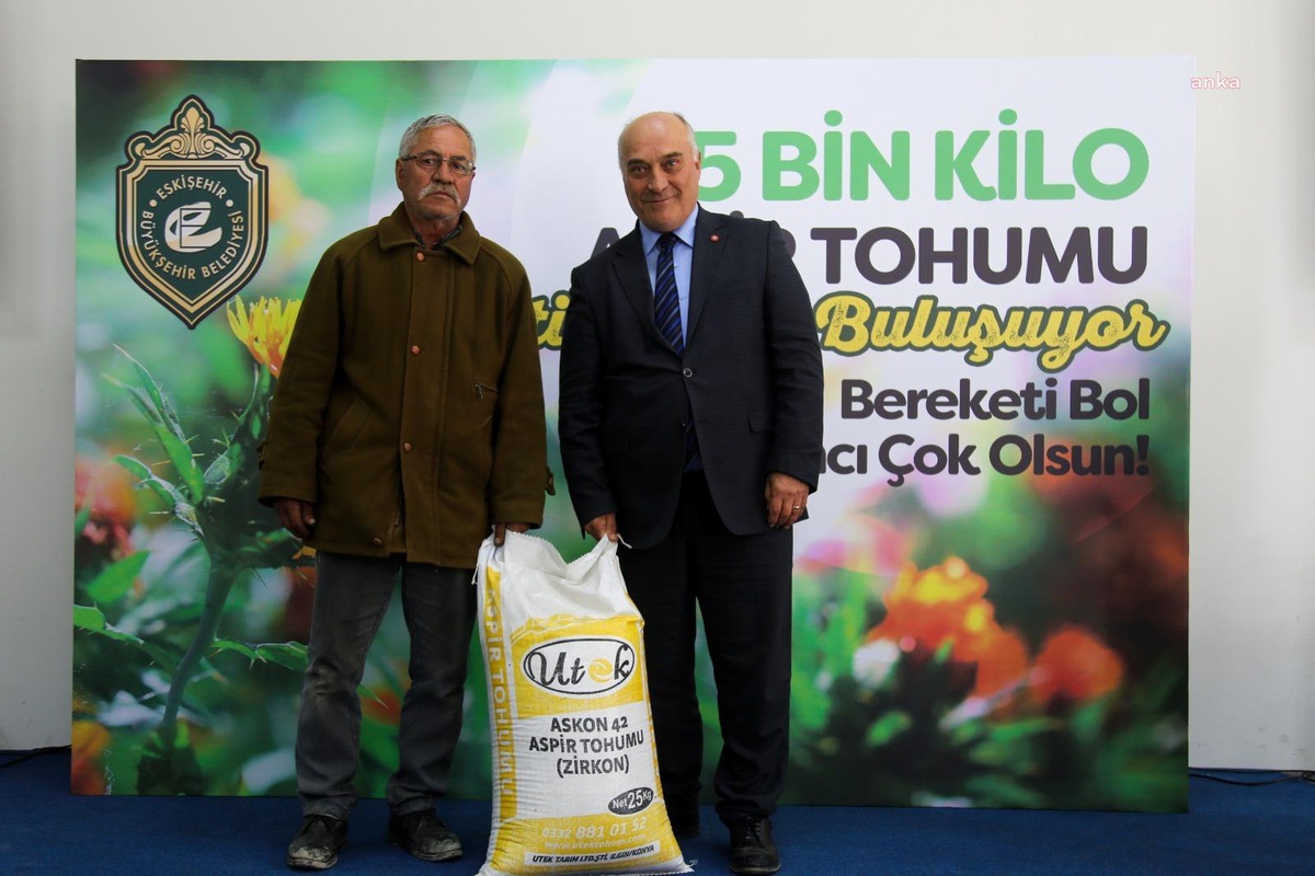 Eskişehir Büyükşehir\'den Çiftçilere Aspir Tohumu Desteği