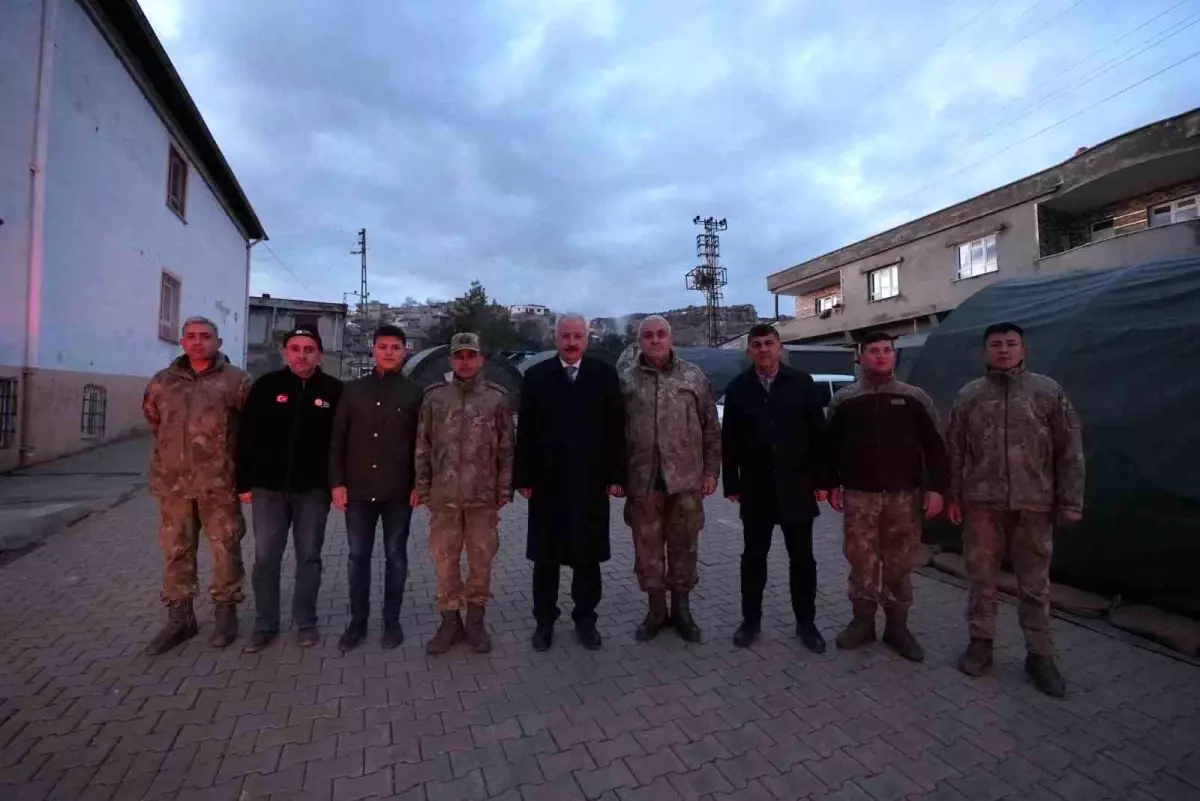 Fadıloğlu, iftar öncesi atalar sakinleriyle bir araya geldi