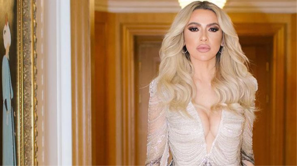 Hadise\'den iddialı poz! Yeni şarkısı için küvette yarıçıplak fotoğraf paylaştı