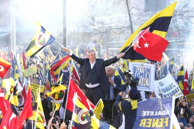 İttifakın bakanlık teklif ettiği iddialarına Aziz Yıldırım ateş püskürdü: Bıraksınlar bu işleri