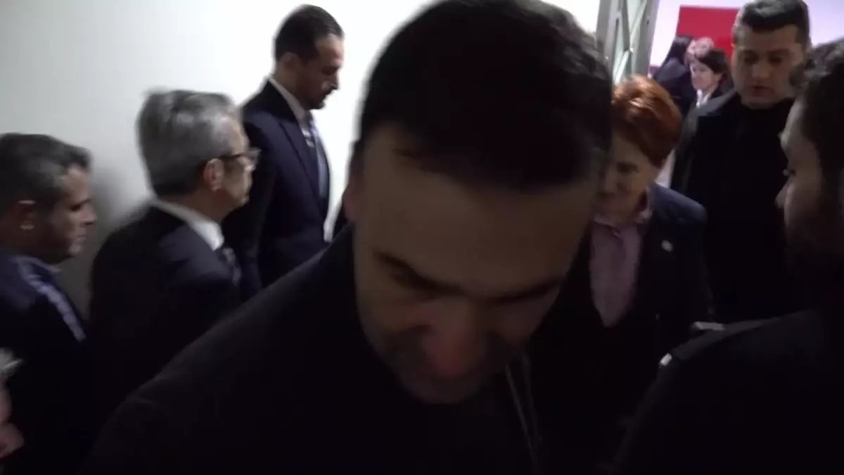 Silahlı Saldırı Sonrası İyi Parti\'yi Ziyaret Eden Davutoğlu, Akşener ile Görüştü