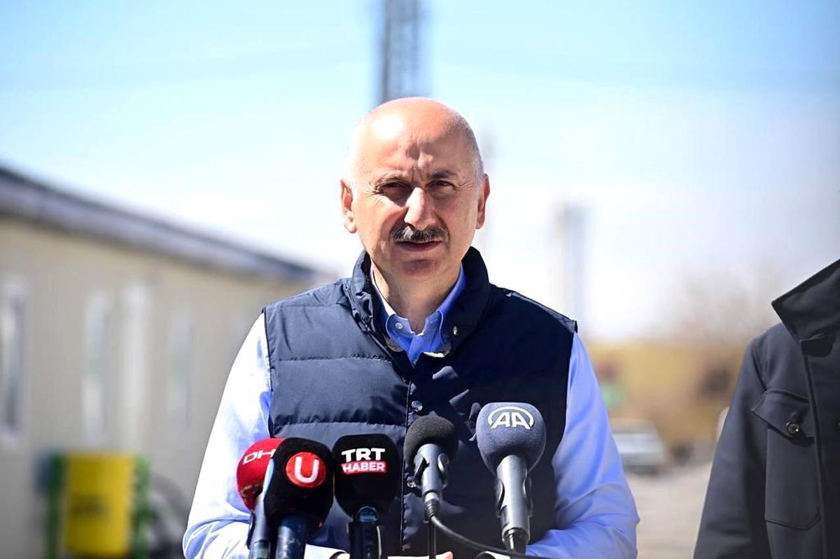 Bakan Karaismailoğlu: "Adıyamanlı depremzedelerin geçici yuvaları olmaya başladı"