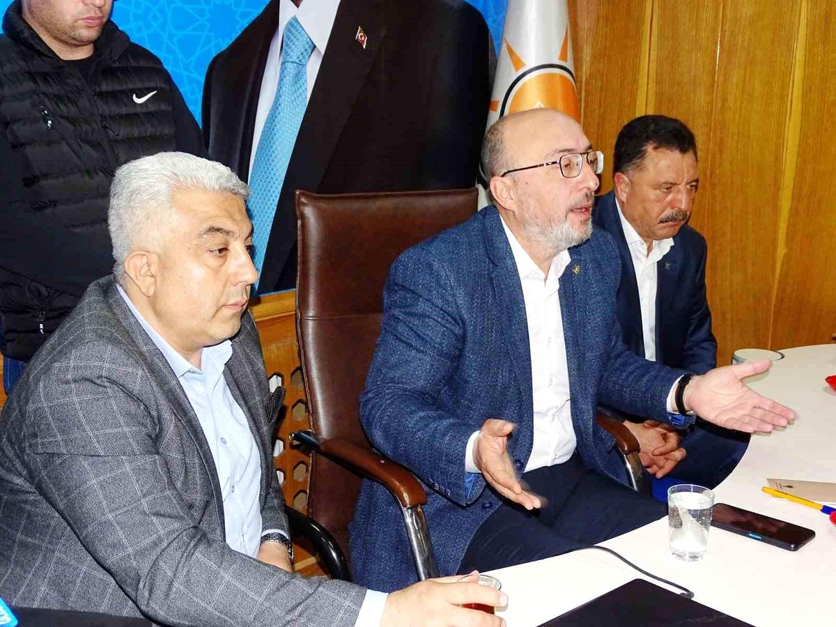 Başkan Önsay: 'Türkiye'de siyaset ve seçim hizmet üzerinden yapılmıyor'