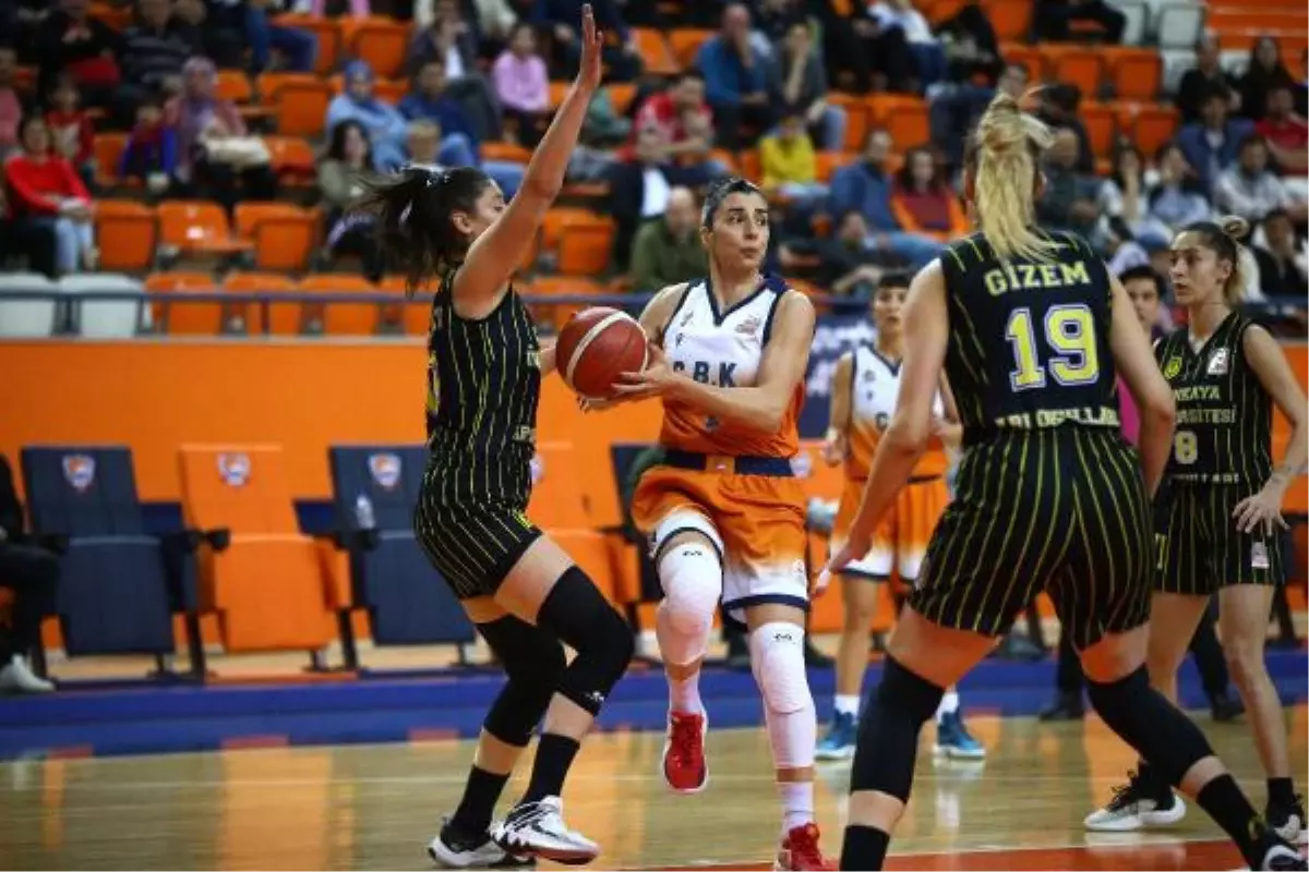 ÇBK Mersin Yenişehir Belediyesi - Çankaya Üniversitesi: 114-67