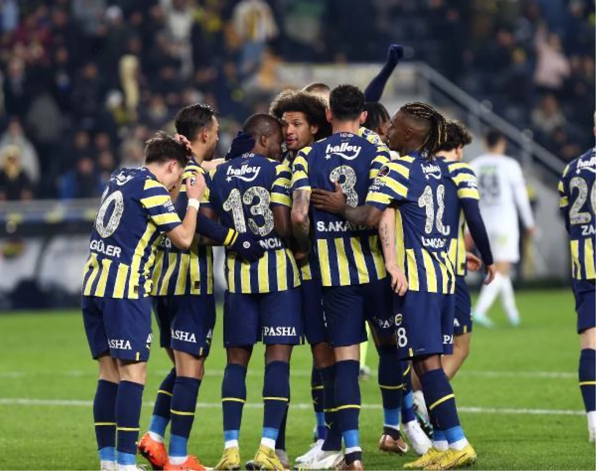 Fenerbahçe\'nin konuğu Beşiktaş