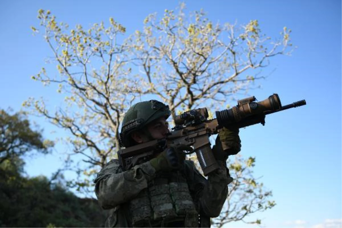 4 PKK\'lı terörist daha teslim oldu