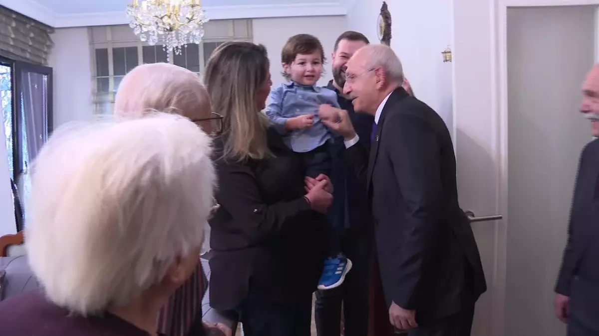 Kılıçdaroğlu, Eski Milletvekili Ömer Necati Cengiz'i Ziyaret Etti… Cengiz: 'Bu Halkın Çok Çektiği Acı Var, Size Çok İhtiyacı Var'