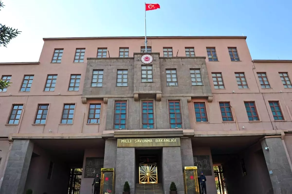 MSB\'den Danimarka\'da Kur\'an-ı Kerim\'e ve Türk bayrağına yapılan çirkin saldırıya kınama